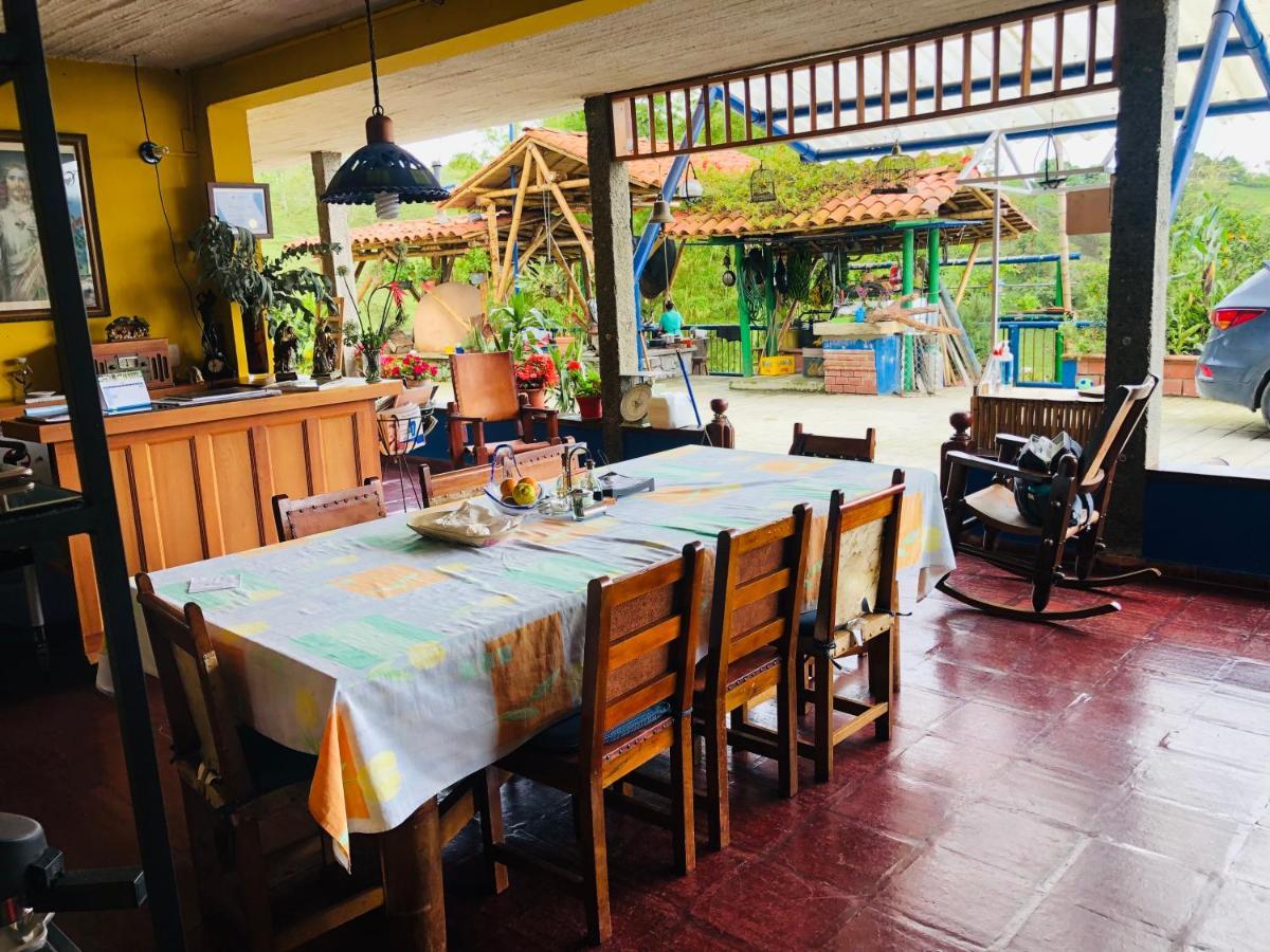 Castillo De Cascadas Finca Hotel Salamina Екстер'єр фото